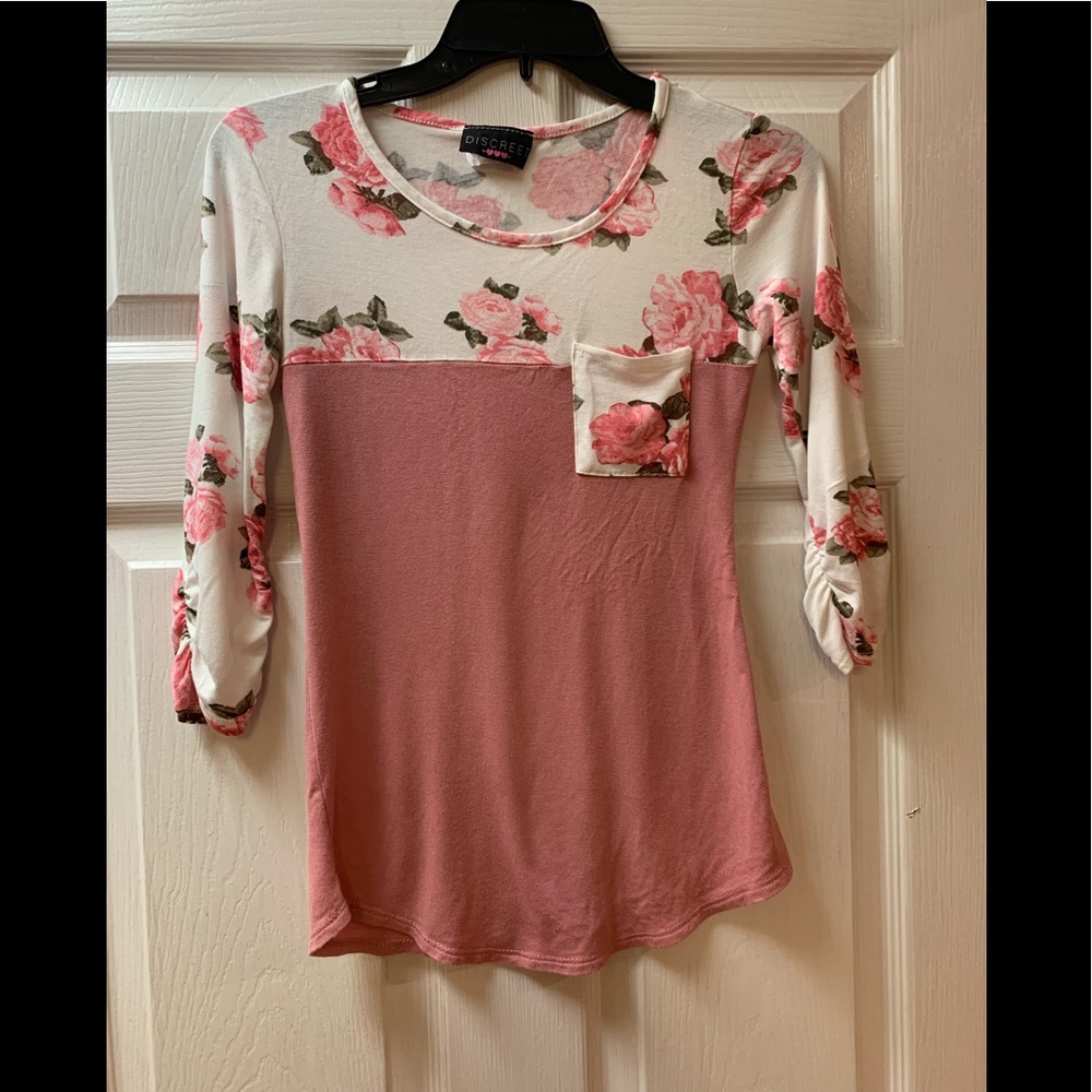 Discreet Small.   Worn only once